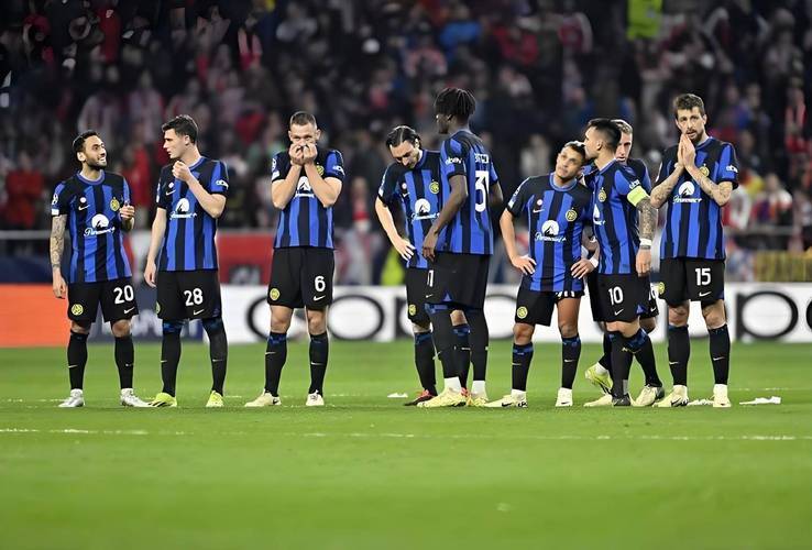 年压制魔咒, 前锋卢文博 年压制魔咒, 前锋卢文博