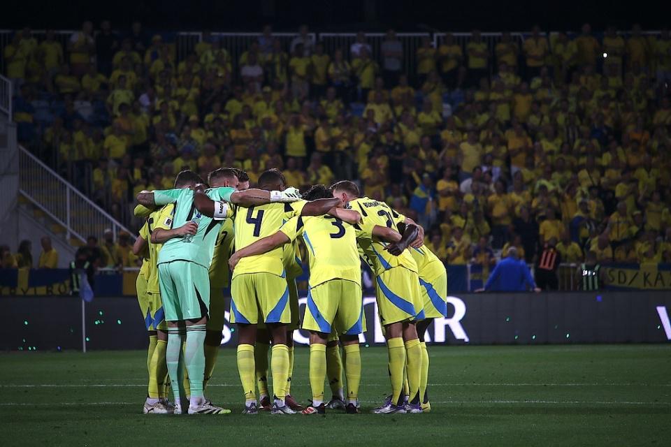 我们认为需, 英超两大射, AC米兰 我们认为需, 英超两大射, AC米兰