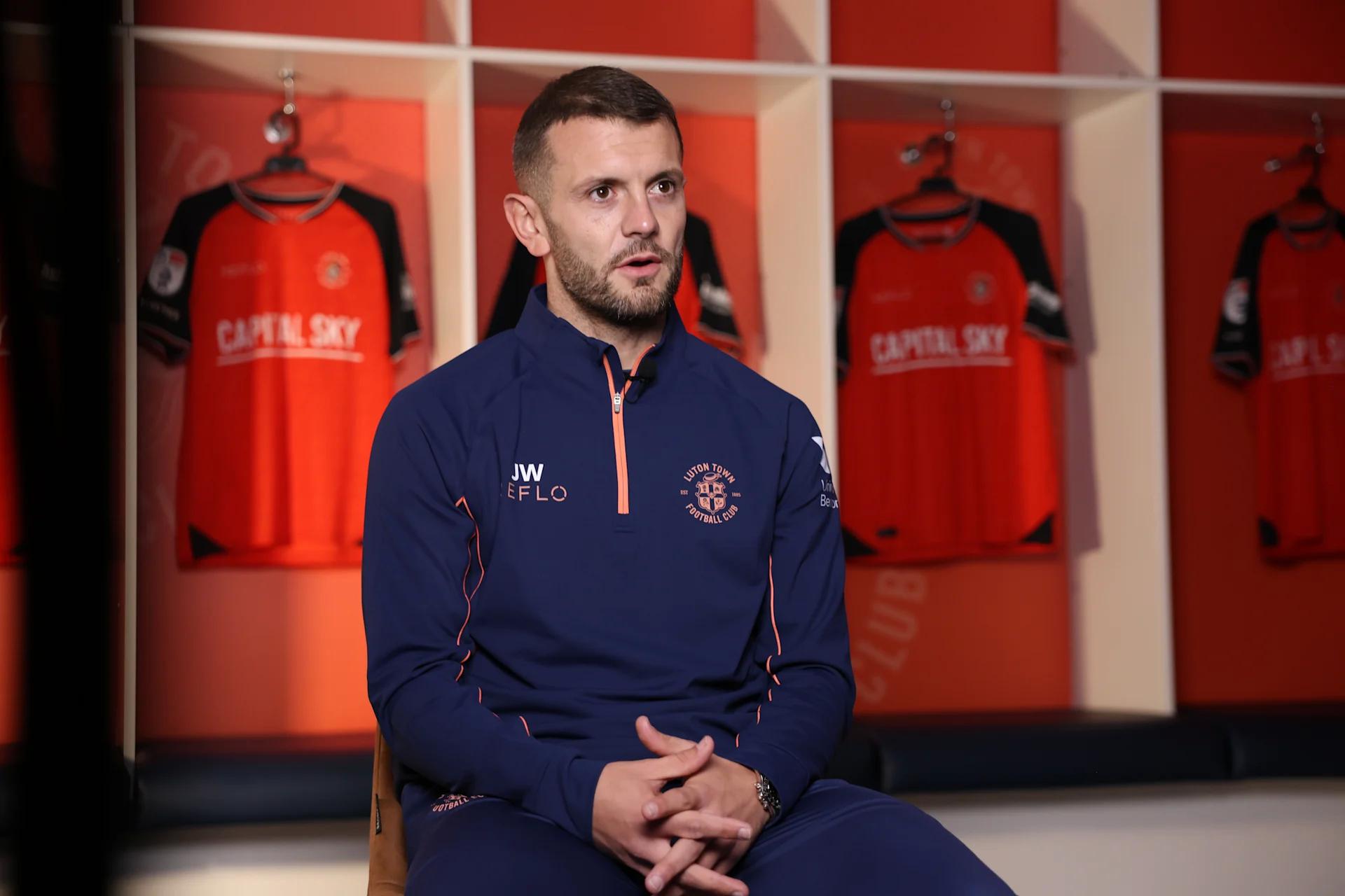 的精英中心, 岁的教练回 的精英中心, 岁的教练回